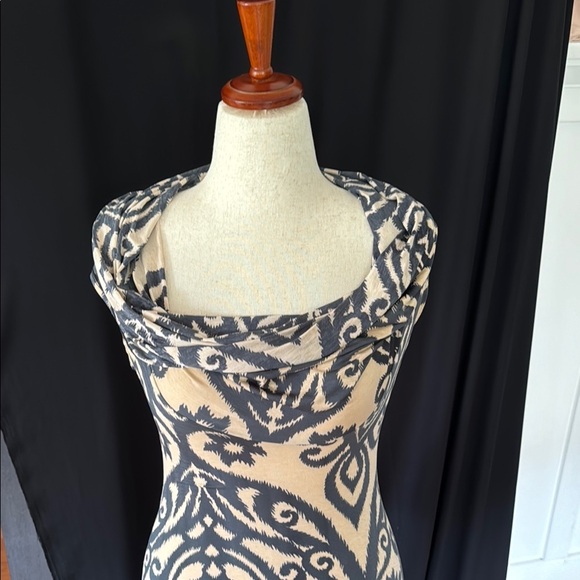 Cosmo*L Elegant Patterned Stretchy Dress, Med - Picture 10 of 11
